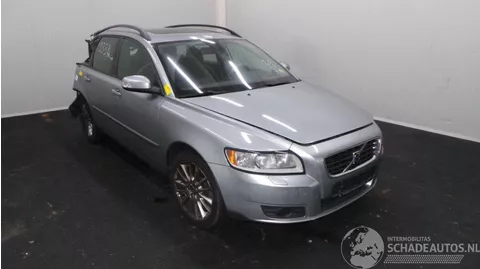Volvo V50 V-50