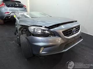 Volvo V40 V-40