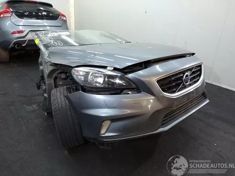 Volvo V40 V-40