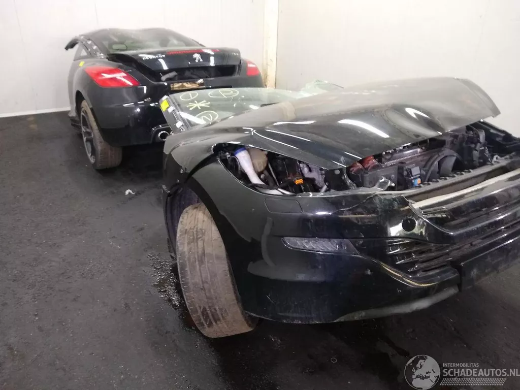 Peugeot RCZ