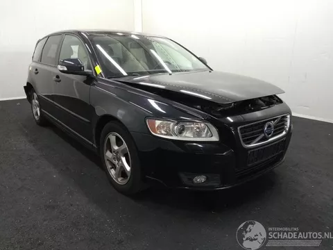 Volvo V50 V-50
