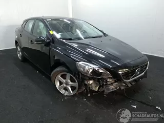 Volvo V40 V-40