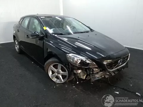 Volvo V40 V-40