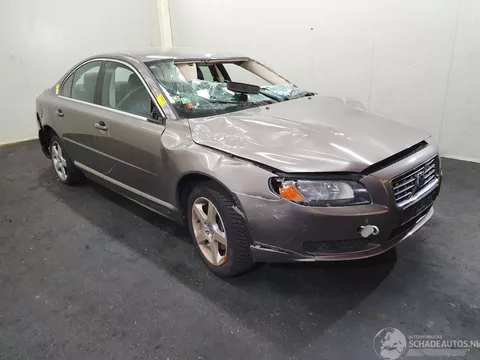 Volvo S80 S-80