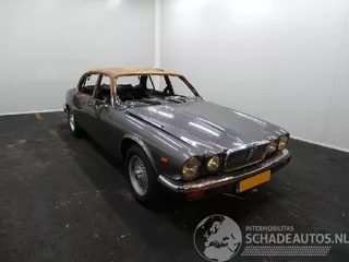Jaguar Sovereign