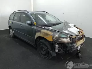 Volvo V50 V-50