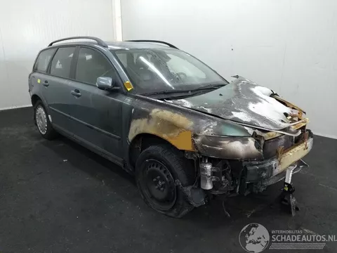 Volvo V50 V-50