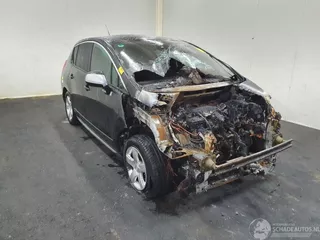 Peugeot 3008 2.0 HDIF HYBRID4