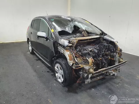 Peugeot 3008 2.0 HDIF HYBRID4