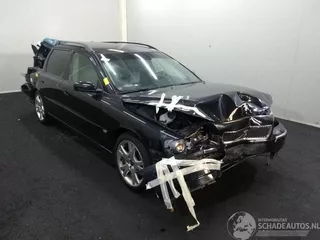 Volvo V70 V-70