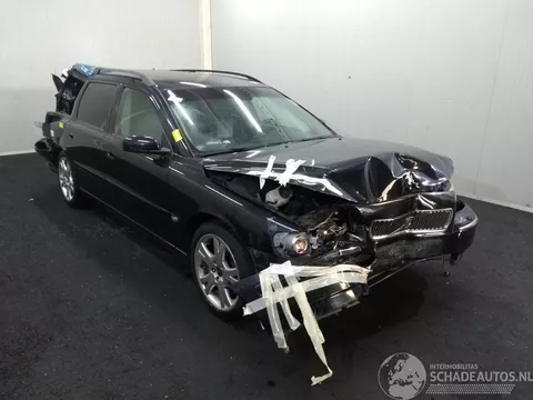 Volvo V70 V-70