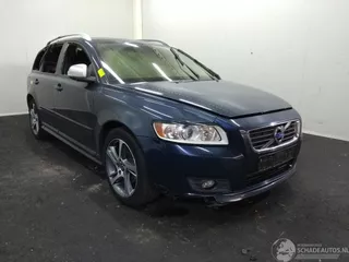 Volvo V50 V-50