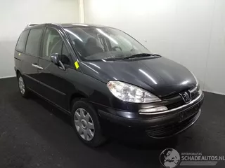 Peugeot 807