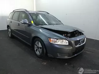 Volvo V50 V-50