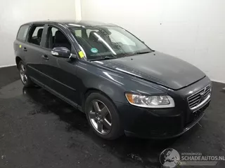 Volvo V50 V-50