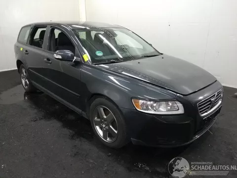 Volvo V50 V-50