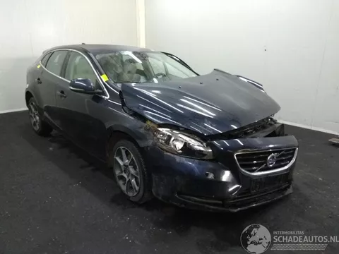 Volvo V40 V-40