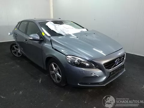 Volvo V40 V-40