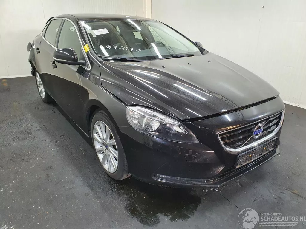 Volvo V40 V-40