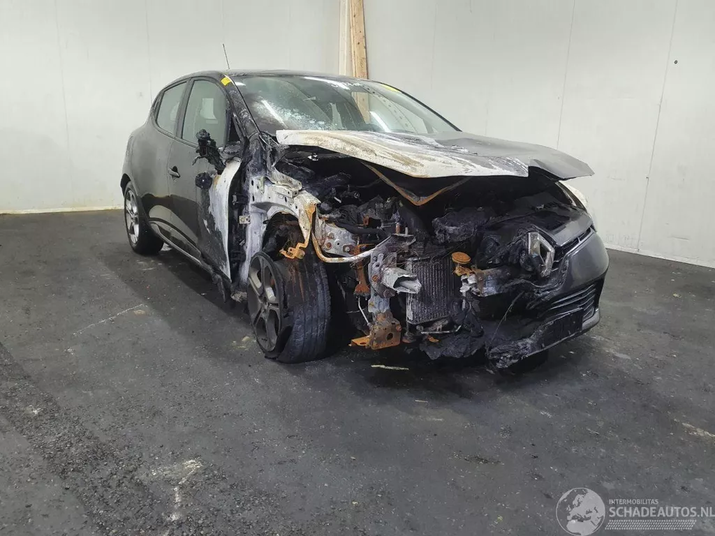 Renault Clio Mk4 0.9 TCe Dynamique GT Line