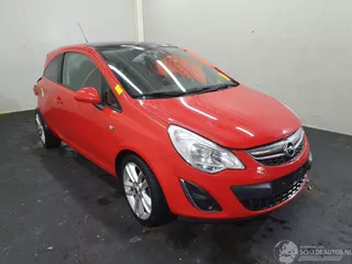 Opel Corsa D 1.4 16V Color Edition