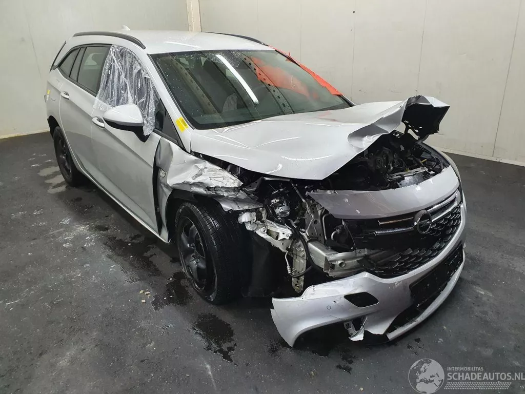 Opel Astra 1.0 Online Edition