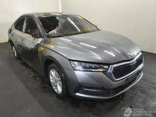 &Scaron;koda Octavia NX 1.5 TSI MHEV