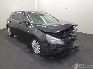 Opel Astra J 1.4 Turbo Cosmo