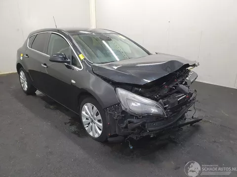 Opel Astra J 1.4 Turbo Cosmo