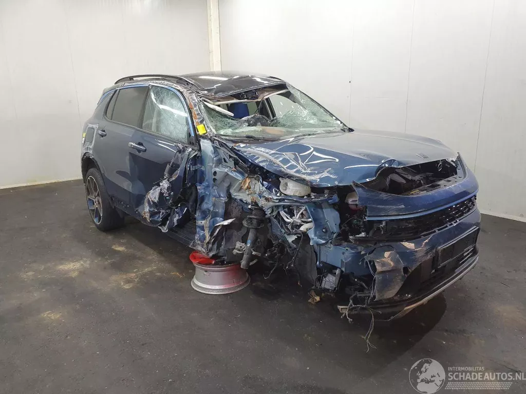 Lynk &amp; Co 01 PHEV 192Kw