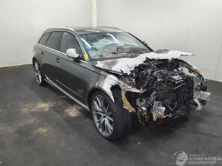 Audi A6 4G RS6 Plus Avant Quattro 4.0