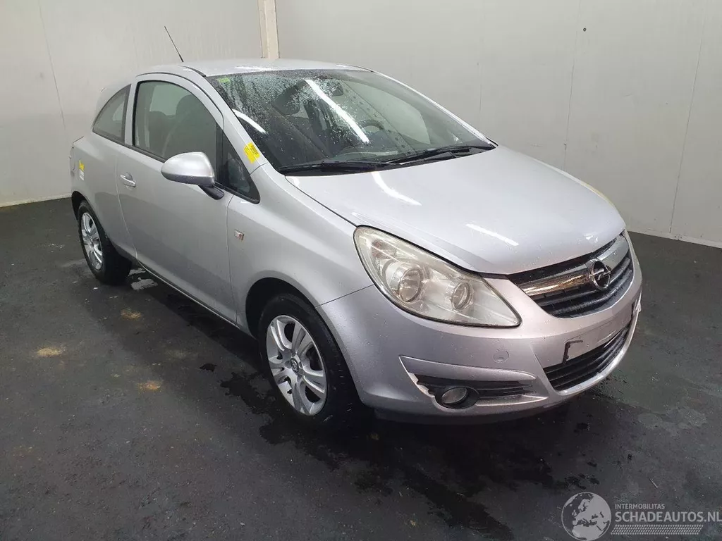 Opel Corsa D 1.4 16v Enjoy